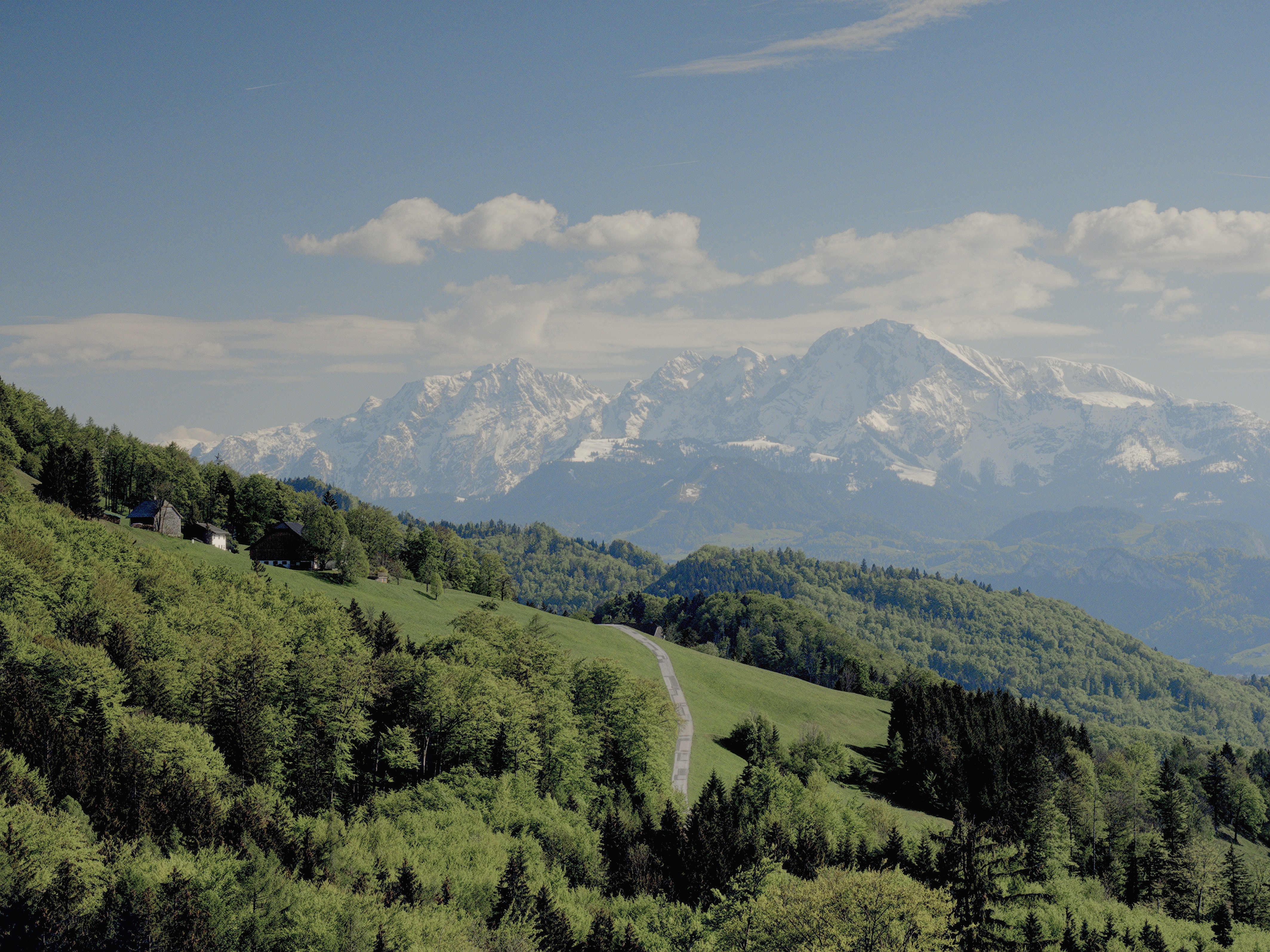 Kulturlandschaft im Land Salzburg - Blick auf das Tennengebirge